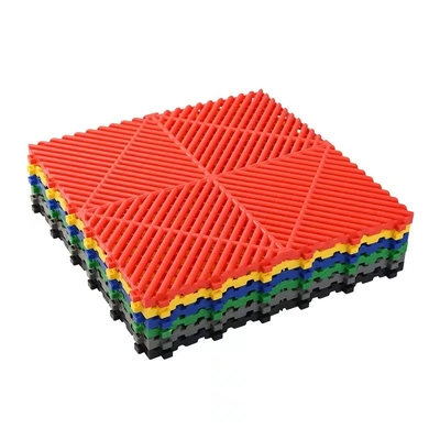 40*40*3cm 융합된 차고 타일 고전적인 디자인 및 자동차 세탁 차고용 방수